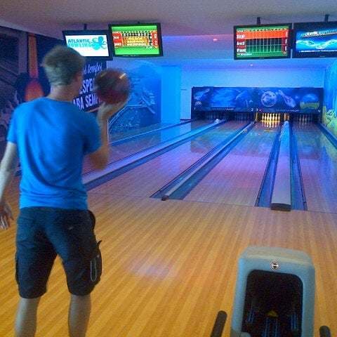 Lugar Atlântic Bowling - Exploração De Jogos Temáticos, Lda.