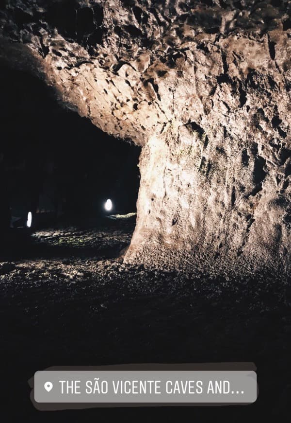 Place Grutas de São Vicente