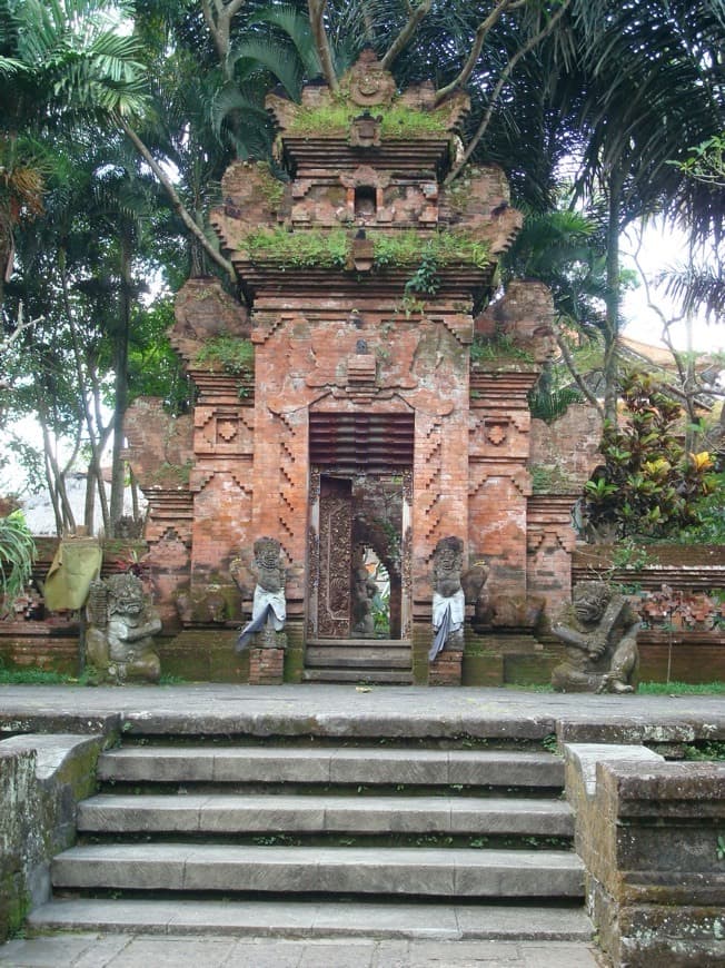 Place Agung Rai Museum of Art