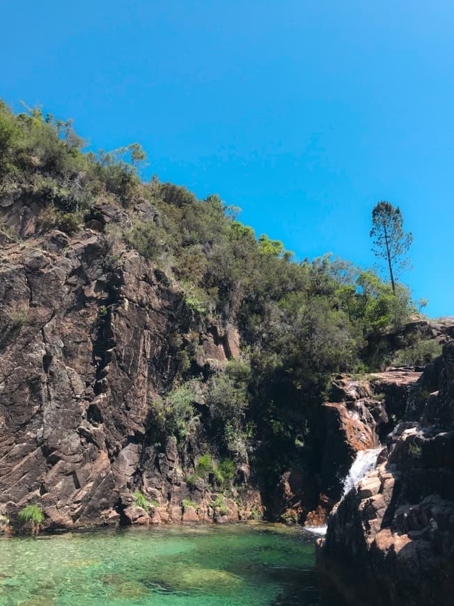 Lugar Cascata da Portela do Homem