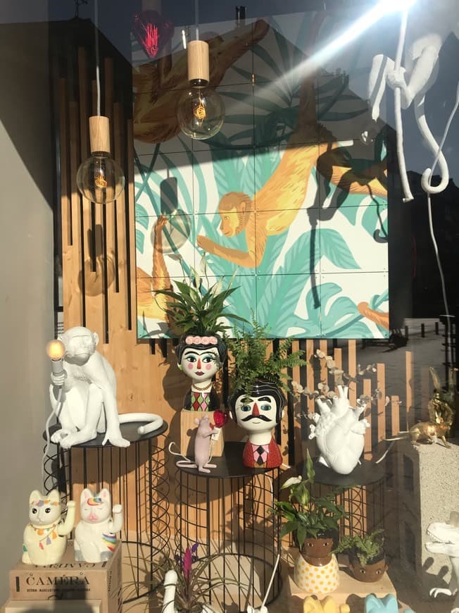 Lugar DOOC Malasaña - Diseño, Objetos y Otras Cosas