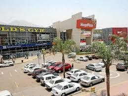 Lugar Mega Plaza