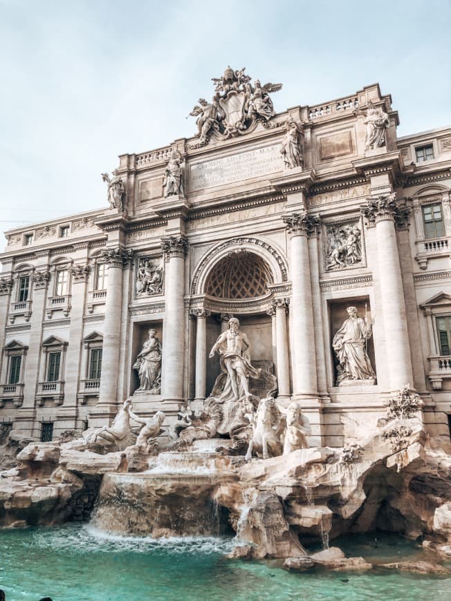 Place Fontana di Trevi