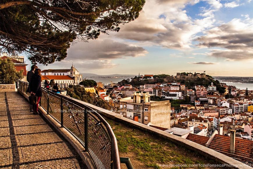 Place Miradouro da Nossa Senhora do Monte