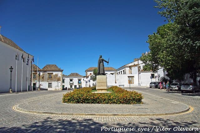 Place Praça Dom Afonso III