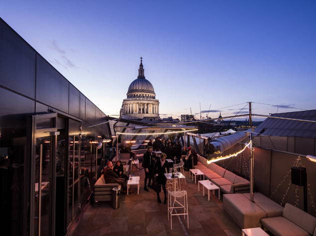 Place Madison's Terrace Bar AT St. Paul's