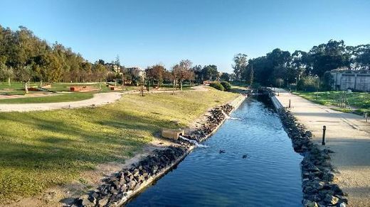 Place Jamor - Espaço de Jogo e Recreio