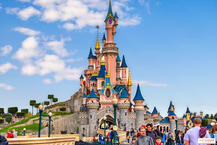 Place Paris, Disneyland Paris