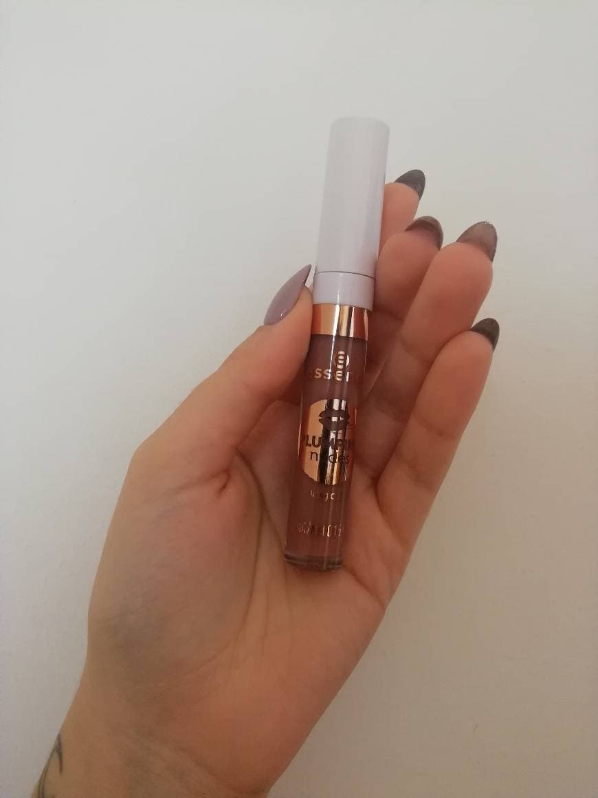 Product Essence Plumping Nudes Lipgloss