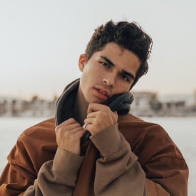 Music Alex Aiono