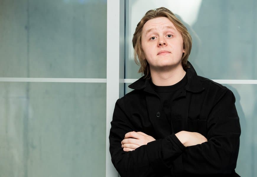 Music Lewis Capaldi 