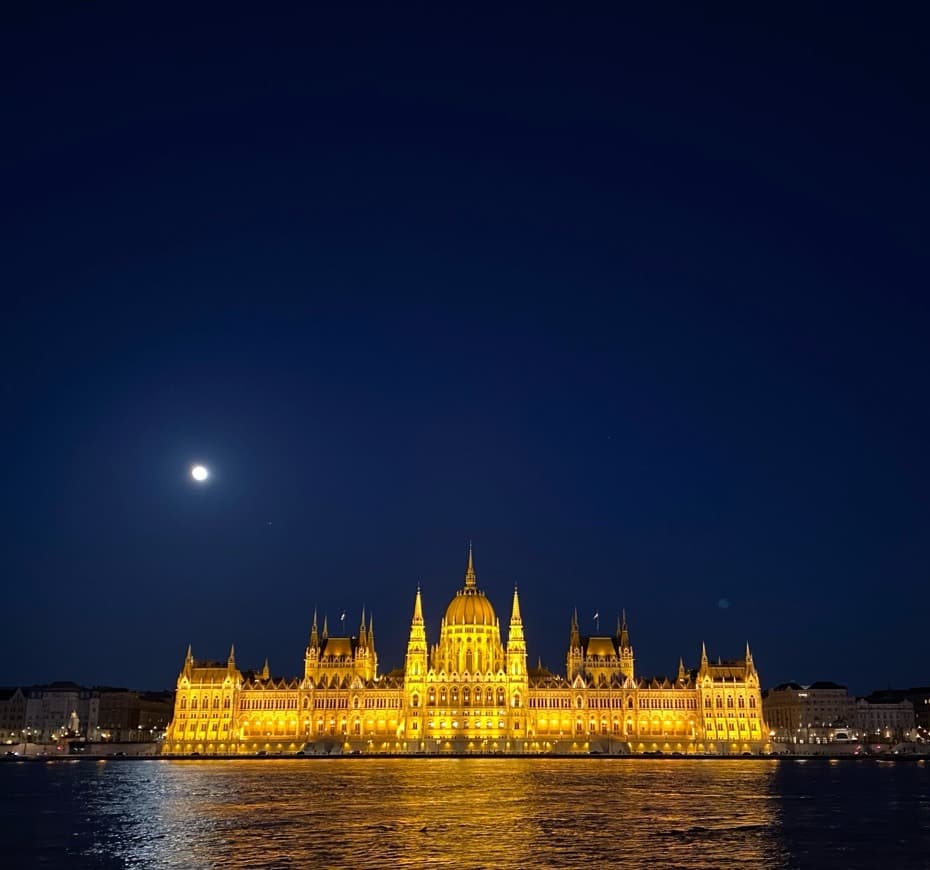 Fashion Hungarian Parliament Building - Wikipedia