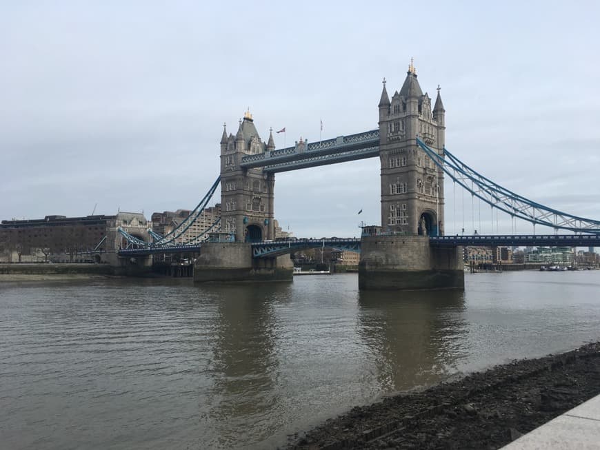 Place Tower Bridge