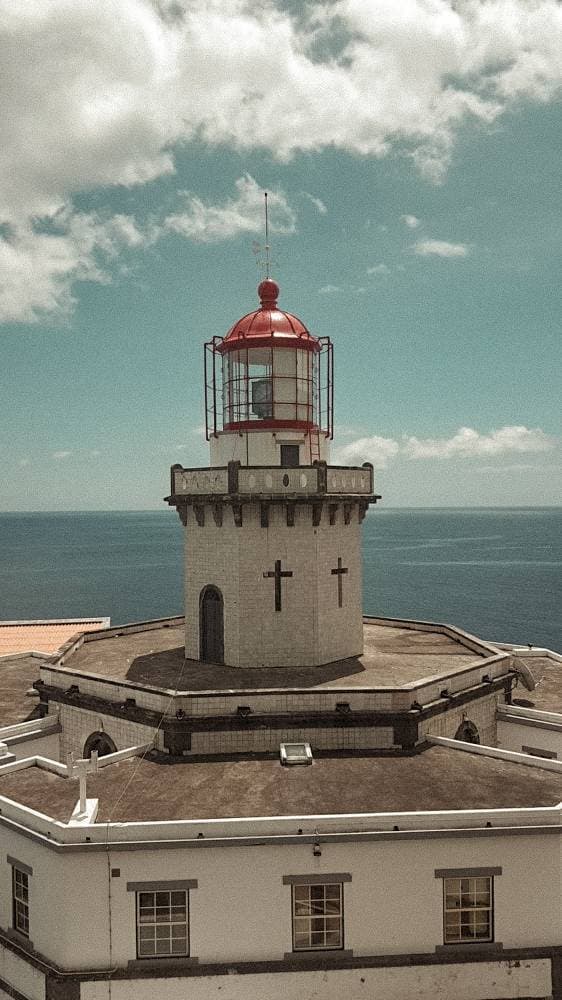 Place Farol do Arnel