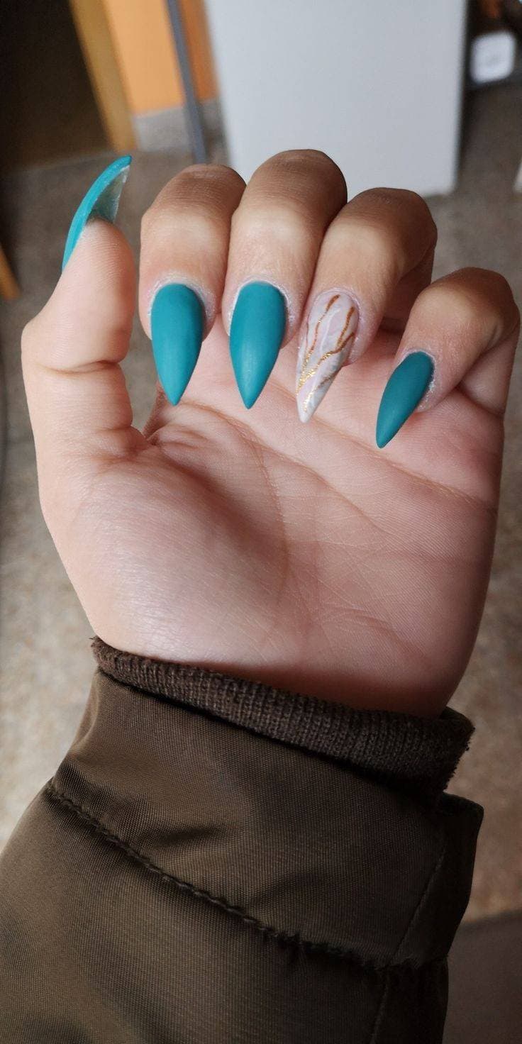 Fashion Blue Nails 