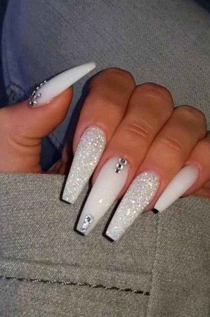 Fashion White nails 