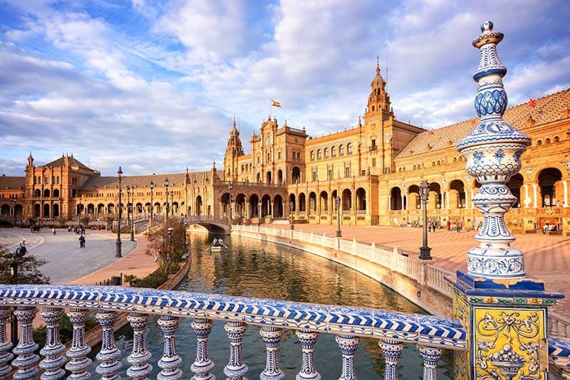 Place Plaza de Sevilla