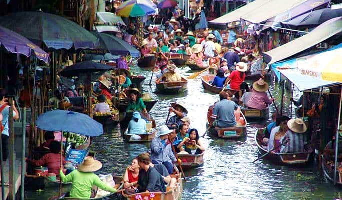 Place Damnoen Saduak Floating Market