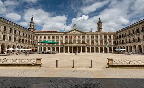 Place Plaza Nueva