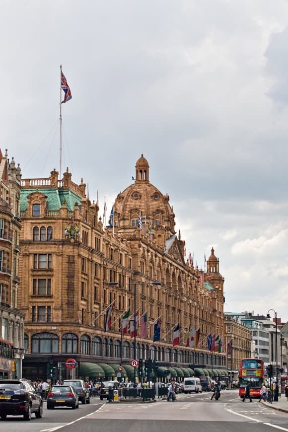 Place HARRODS LONDON