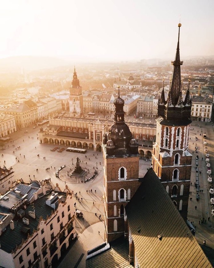 Place Plaza del Mercado de Cracovia