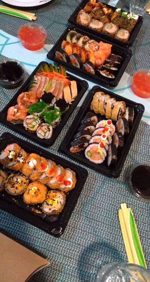 Restaurants Sushi by Chieira