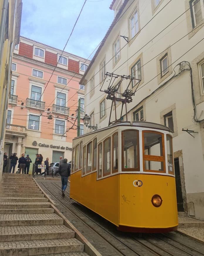 Place Ascensor da Bica - Lisbon Serviced Apartments