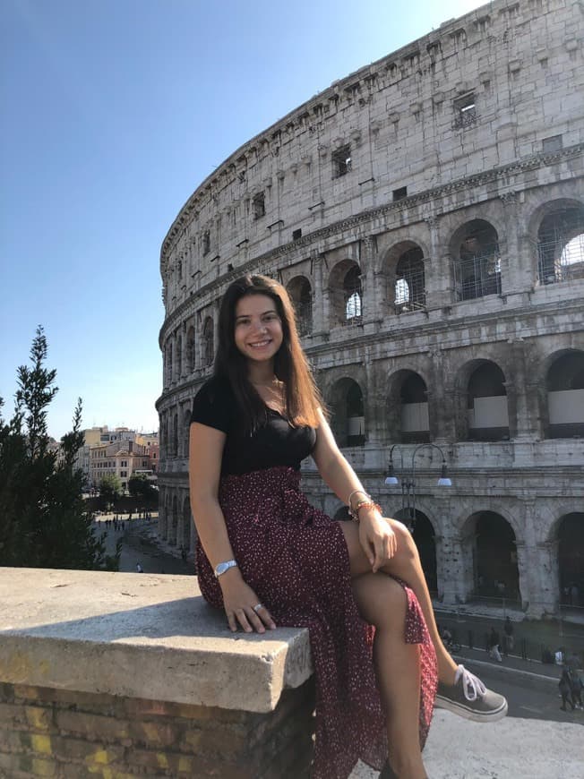 Lugar Coliseo de Roma