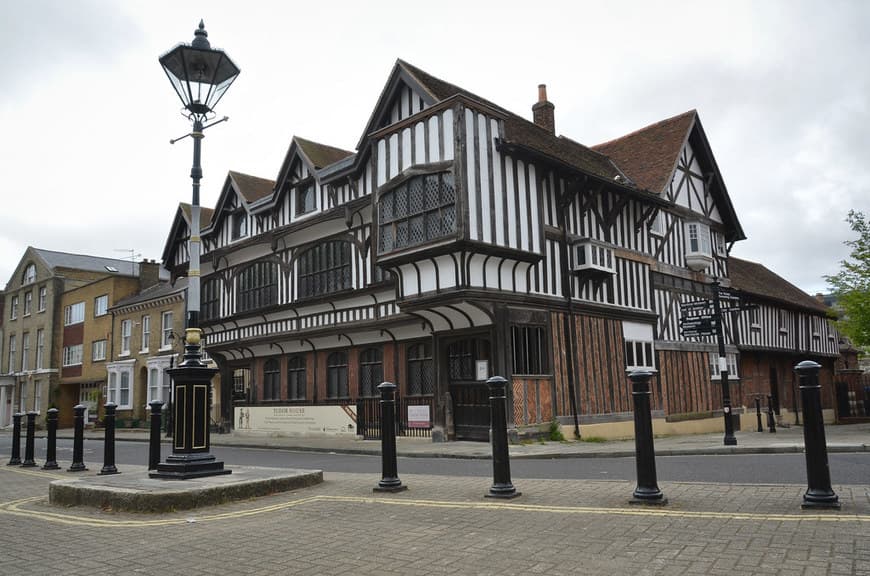 Lugar Casa Museo Tudor