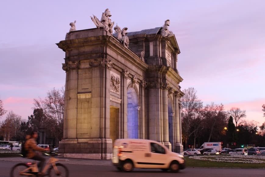 Place Puerta de Alcalá