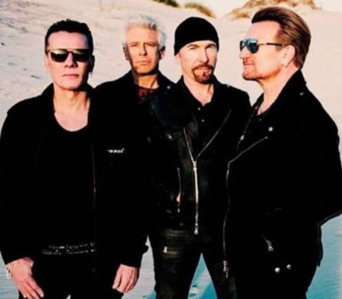 Moda New Year's Day - U2 - YouTube