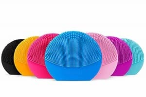 Product LUNA play plus de FOREO es el cepillo facial recargable de silicona