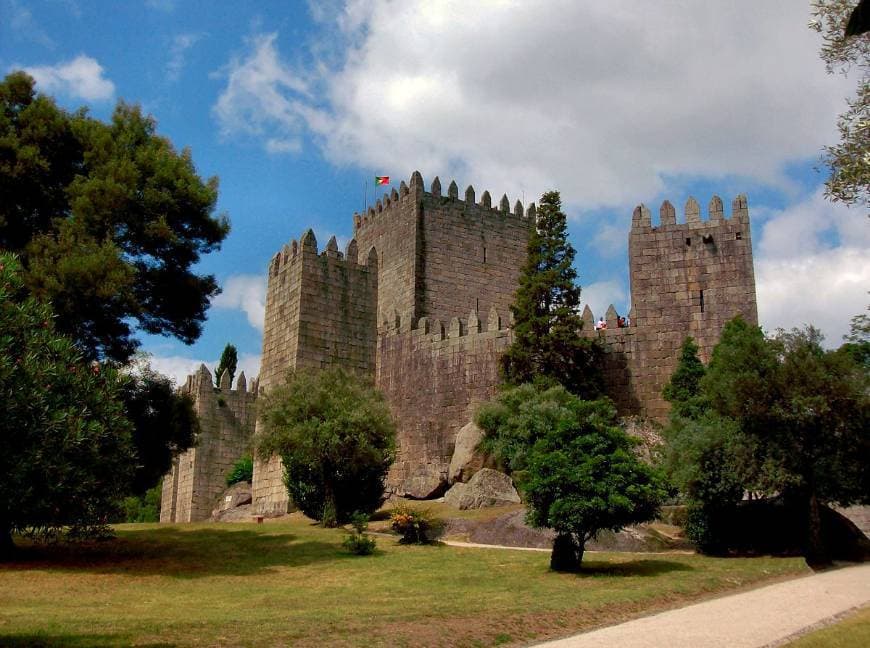 Place Guimarães Castle