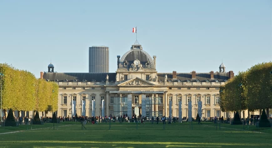 Lugar École Militaire