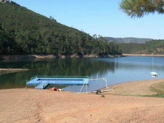 Lugar Fluvial beach Fernandaires