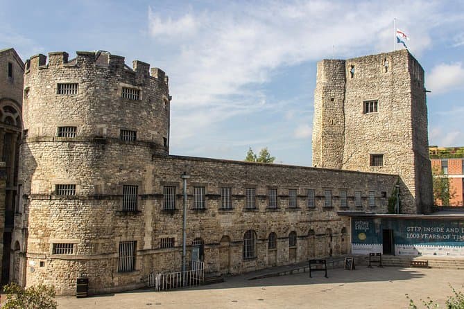 Place Oxford Castle