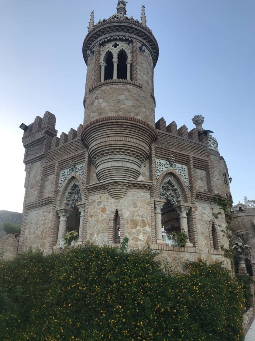 Place Castillo Monumento Colomares