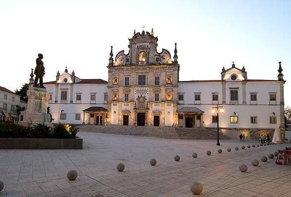 Lugar Sé Catedral de Santarém 🇵🇹