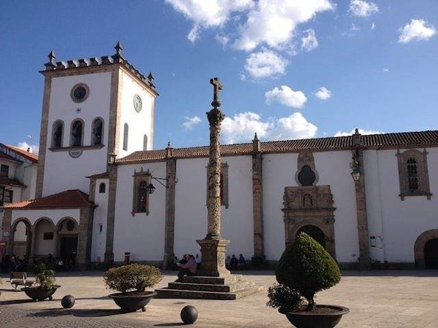 Lugar Antiga Se de Bragança 🇵🇹