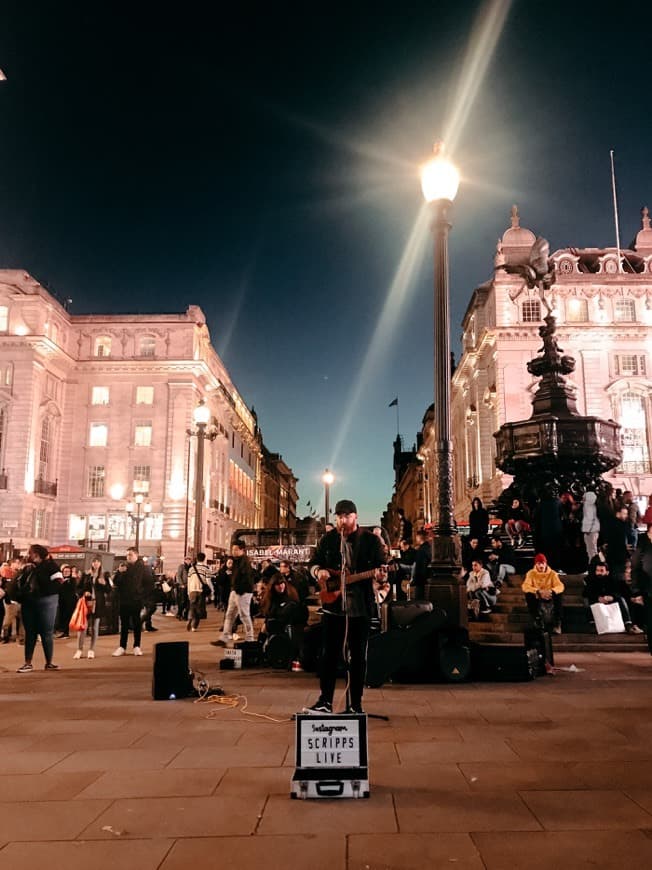 Lugar Piccadilly Circus