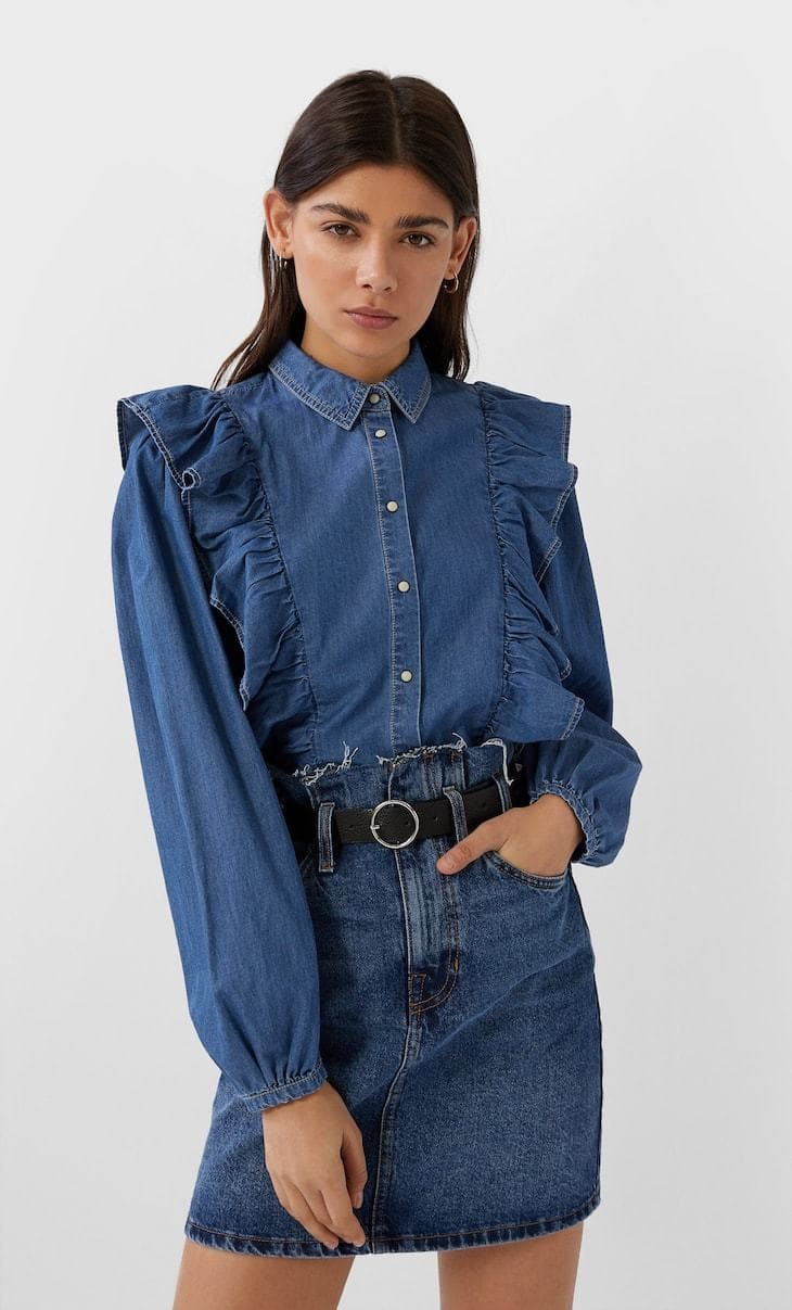 Fashion Blusa folhos denim stradivarius 