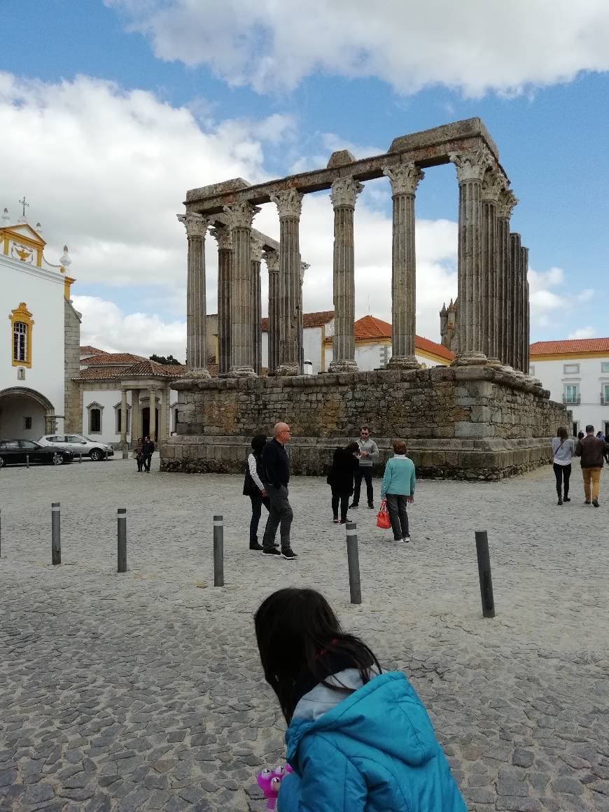 Place Évora