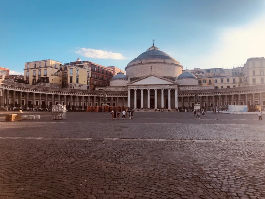 Place Napoli