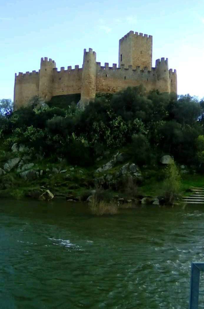 Place Castelo de Almourol