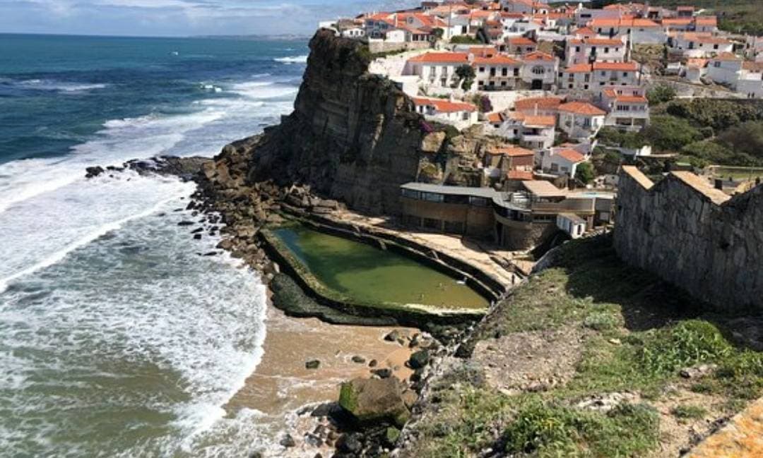 Place Praia da Azenha do Mar