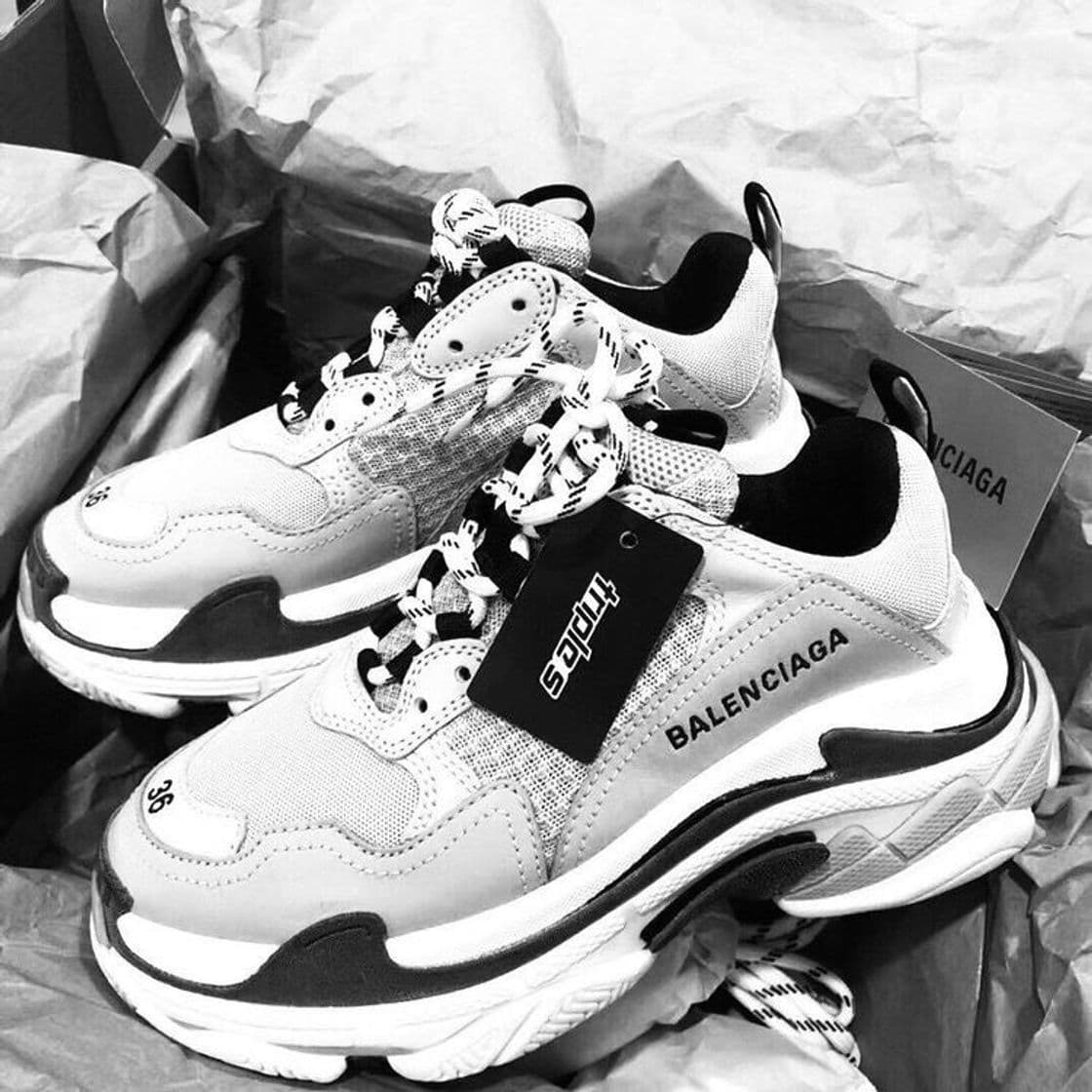 Moda Balenciaga Triple S Black