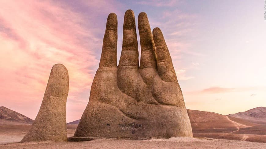 Place Hand of the Desert