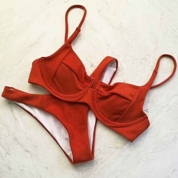 Product Bikini in Red