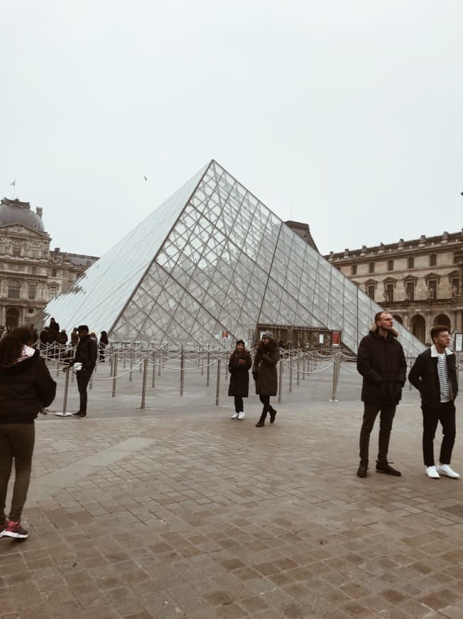 Lugar Museo del Louvre