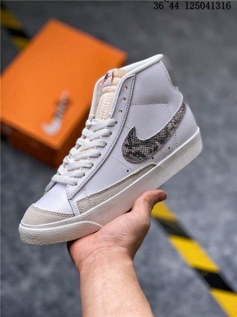 Moda Nike Blazer Mid '77 VNTG We Reptile